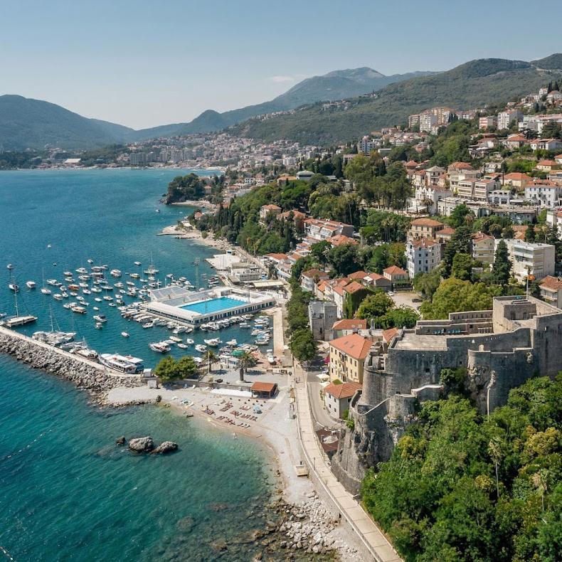Skver Studio Apartments Herceg Novi Exterior photo